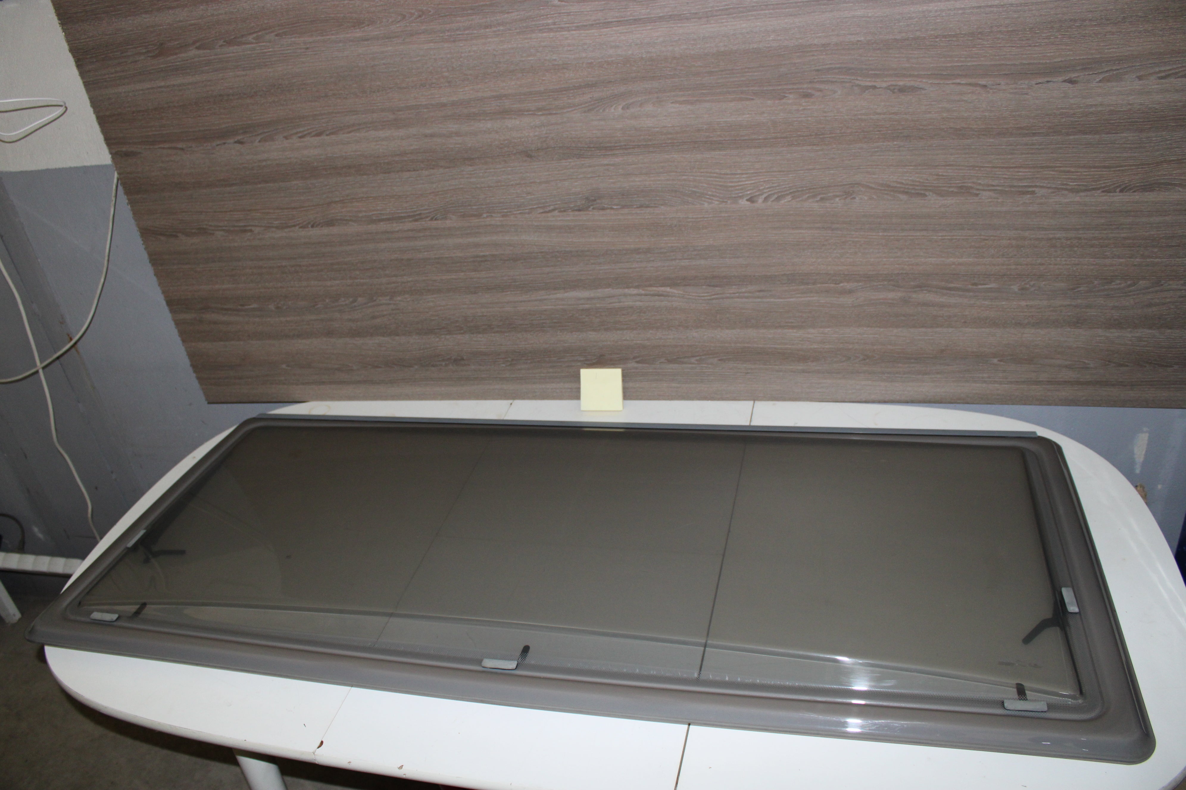 Hobby bakvindu 97-03